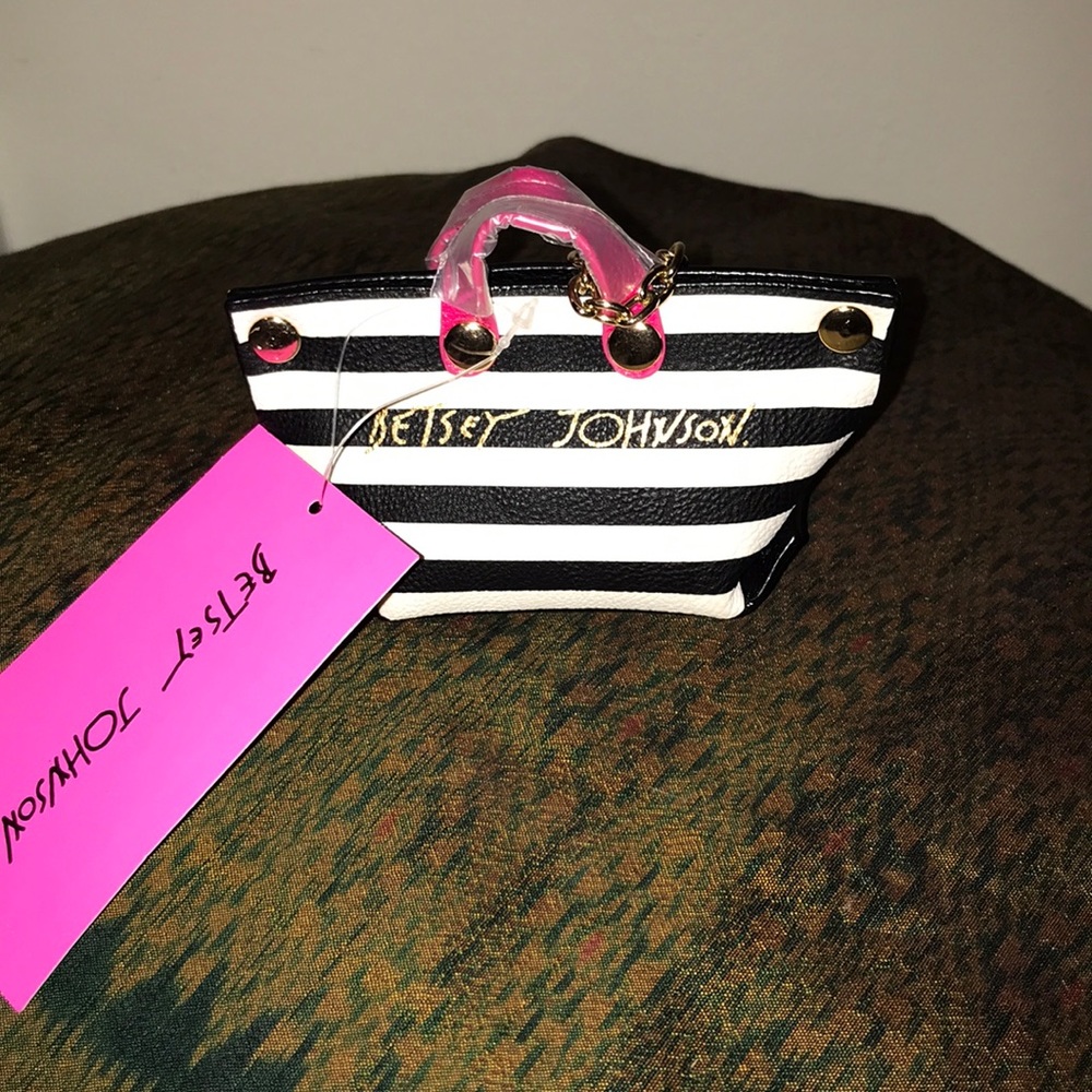 BETSEY JOHNSON ... Mini Tote Keychain 👛
